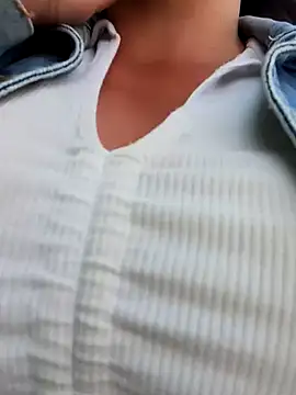 Snapshot of celeste-30_ chatting on 02/28/25, 04:31 celeste-30 online show from 02/28/25, 04:31