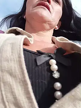 Snapshot of celeste-30_ chatting on 10/14/25, 12:06 celeste-30 online show from 10/14/25, 12:06