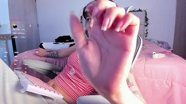 Snapshot of Sakito_Tokio chatting on 09/13/25, 08:30 Sakito Tokio online show from 09/13/25, 08:30