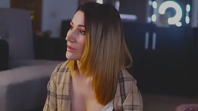 Snapshot of KimSkyex chatting on 01/11/25, 02:20 KimSkyex online show from 01/11/25, 02:20