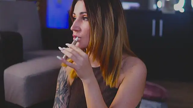 Snapshot of KimSkyex chatting on 01/18/25, 05:31 KimSkyex online show from 01/18/25, 05:31