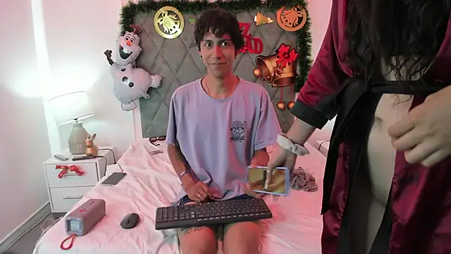 Snapshot of Katherin_jupiter chatting on 12/27/24, 11:21 Katherin jupiter online show from 12/27/24, 11:21