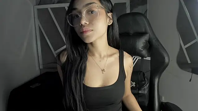 Mia petite01 online show from 07/23/26, 09:02