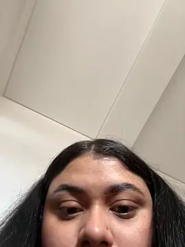 Snapshot of alissonfernandez_ chatting on 01/05/25, 03:55 alissonfernandez online show from 01/05/25, 03:55