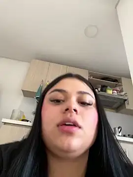 Snapshot of alissonfernandez_ chatting on 01/24/25, 01:36 alissonfernandez online show from 01/24/25, 01:36