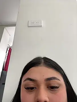 Snapshot of alissonfernandez_ chatting on 02/01/25, 05:16 alissonfernandez online show from 02/01/25, 05:16