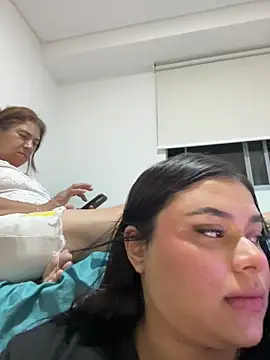 Snapshot of alissonfernandez_ chatting on 02/02/25, 01:34 alissonfernandez online show from 02/02/25, 01:34