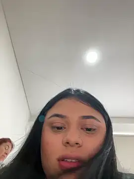 Snapshot of alissonfernandez_ chatting on 02/08/25, 03:21 alissonfernandez online show from 02/08/25, 03:21