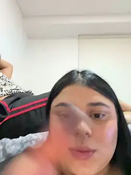Snapshot of alissonfernandez_ chatting on 02/08/25, 11:24 alissonfernandez online show from 02/08/25, 11:24
