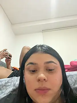 Snapshot of alissonfernandez_ chatting on 02/09/25, 06:01 alissonfernandez online show from 02/09/25, 06:01