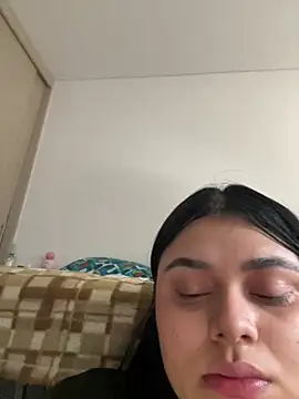 Snapshot of alissonfernandez_ chatting on 02/13/25, 09:27 alissonfernandez online show from 02/13/25, 09:27