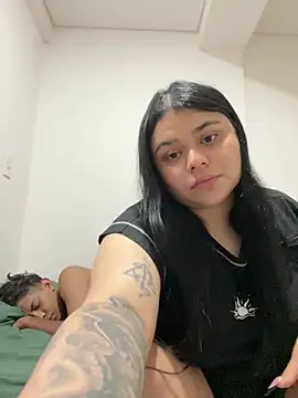 Snapshot of alissonfernandez_ chatting on 02/21/25, 11:32 alissonfernandez online show from 02/21/25, 11:32