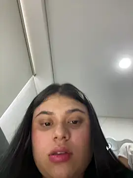 Snapshot of alissonfernandez_ chatting on 03/11/25, 07:25 alissonfernandez online show from 03/11/25, 07:25
