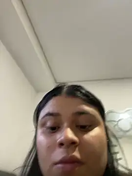 Snapshot of alissonfernandez_ chatting on 03/21/25, 11:12 alissonfernandez online show from 03/21/25, 11:12