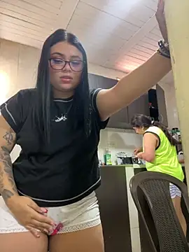 Snapshot of alissonfernandez_ chatting on 09/20/25, 01:56 alissonfernandez online show from 09/20/25, 01:56