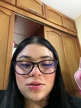 Snapshot of alissonfernandez_ chatting on 09/23/25, 11:35 alissonfernandez online show from 09/23/25, 11:35