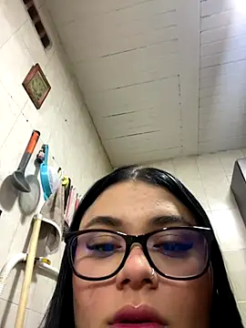 Snapshot of alissonfernandez_ chatting on 09/26/25, 12:36 alissonfernandez online show from 09/26/25, 12:36
