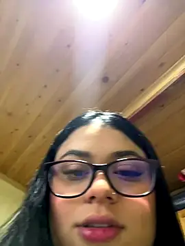 Snapshot of alissonfernandez_ chatting on 10/02/25, 10:55 alissonfernandez online show from 10/02/25, 10:55