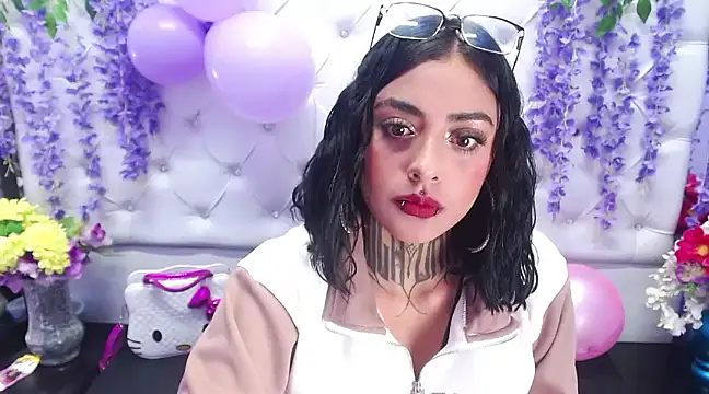 Snapshot of Lovely_celeste chatting on 01/24/25, 03:43 Lovely celeste online show from 01/24/25, 03:43