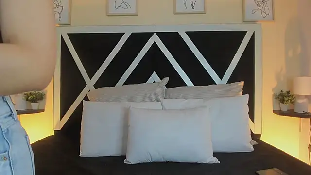 marian pinzon online show from 11/13/25, 02:32