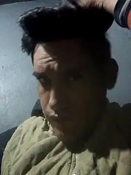 Snapshot of GaMeCrAc1 chatting on 12/08/24, 01:56 GaMeCrAc1 online show from 12/08/24, 01:56