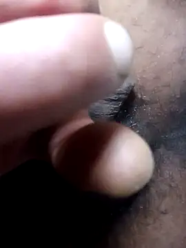 Snapshot of GaMeCrAc1 chatting on 11/12/25, 10:37 GaMeCrAc1 online show from 11/12/25, 10:37