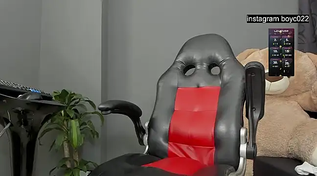 boyc022  online show from 02/03/25, 02:36