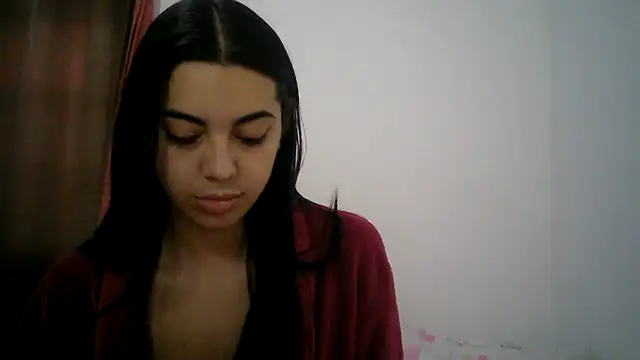 Snapshot of isabella048 chatting on 09/10/25, 07:14 isabella048 online show from 09/10/25, 07:14