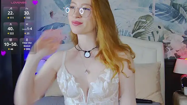 Snapshot of _AngelMoon_ chatting on 03/13/25, 07:42 AngelMoon online show from 03/13/25, 07:42