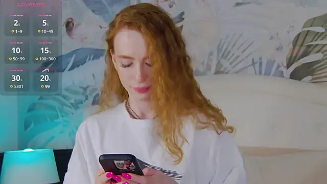 Snapshot of _AngelMoon_ chatting on 03/22/25, 02:03 AngelMoon online show from 03/22/25, 02:03