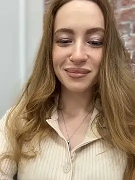 Snapshot of _AngelMoon_ chatting on 09/23/25, 03:53 AngelMoon online show from 09/23/25, 03:53