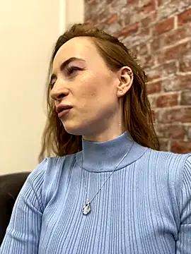 Snapshot of _AngelMoon_ chatting on 09/26/25, 03:54 AngelMoon online show from 09/26/25, 03:54