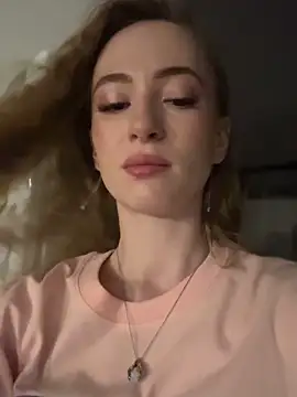 Snapshot of _AngelMoon_ chatting on 10/07/25, 03:36 AngelMoon online show from 10/07/25, 03:36