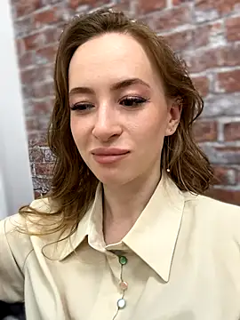 Snapshot of _AngelMoon_ chatting on 10/09/25, 03:37 AngelMoon online show from 10/09/25, 03:37