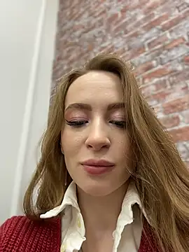 Snapshot of _AngelMoon_ chatting on 11/21/25, 03:38 AngelMoon online show from 11/21/25, 03:38