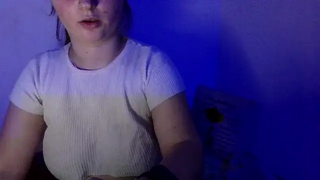 kila lo online show from 02/01/25, 08:16