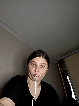 kila lo online show from 02/14/25, 07:33