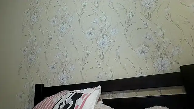 kila lo online show from 02/25/26, 08:29