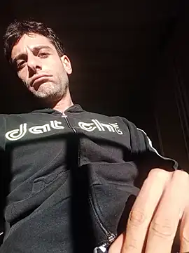 MrTamburine22 online show from 11/05/25, 01:55