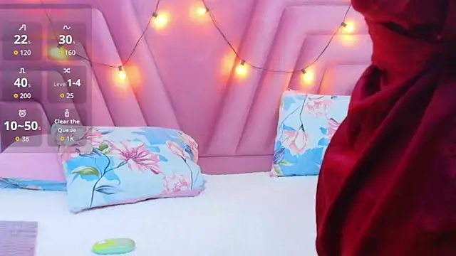 hornybarelylegalgirl online show from 04/22/26, 12:28