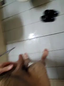 KeepCummingForYou73 online show from 05/10/26, 07:08