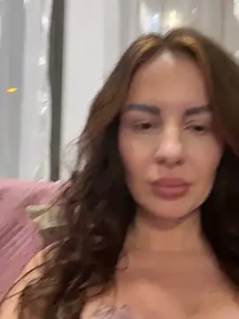 Snapshot of Avabraty chatting on 03/14/25, 07:44 Avabraty online show from 03/14/25, 07:44