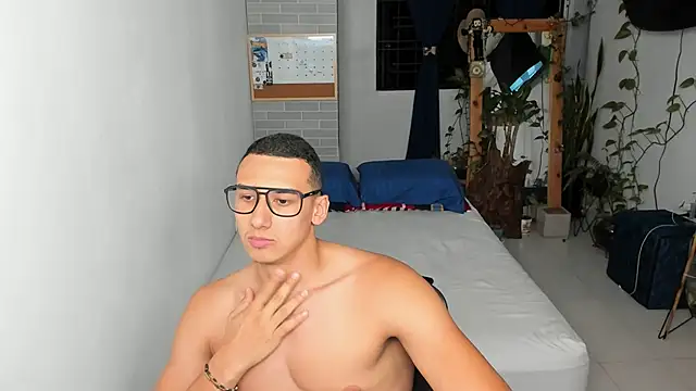 Snapshot of Travis_bakers chatting on 01/23/25, 12:04 Travis bakers online show from 01/23/25, 12:04