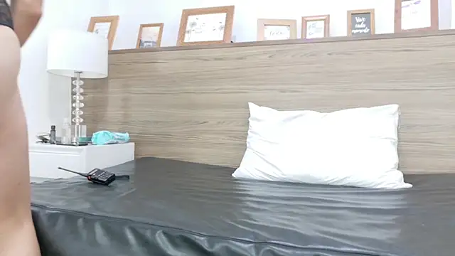 Snapshot of SexualVolcano chatting on 02/06/25, 01:10 SexualVolcano online show from 02/06/25, 01:10