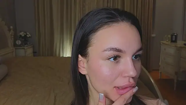 Snapshot of UdelaAshfield chatting on 01/12/25, 10:43 UdelaAshfield online show from 01/12/25, 10:43