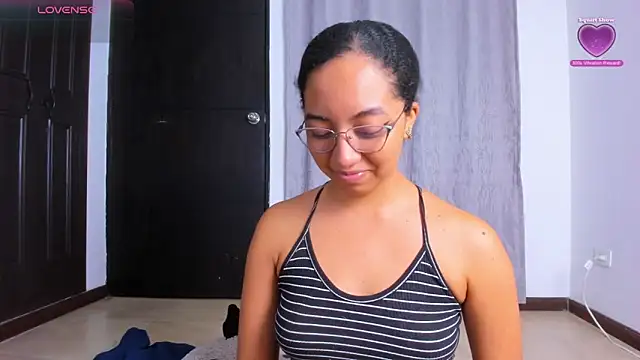 NAHOMI MILLER online show from 10/01/25, 01:11