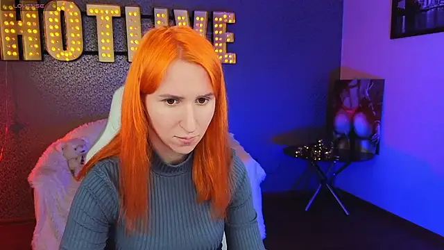 Snapshot of AliceBYKiss chatting on 02/03/25, 12:14 AliceBYKiss online show from 02/03/25, 12:14