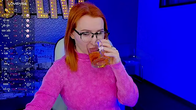 AliceBYKiss online show from 02/10/26, 06:28