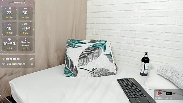 Snapshot of Julieta_333 chatting on 02/22/25, 03:14 Julieta 333 online show from 02/22/25, 03:14