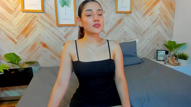 AniiRose online show from 03/10/25, 11:27